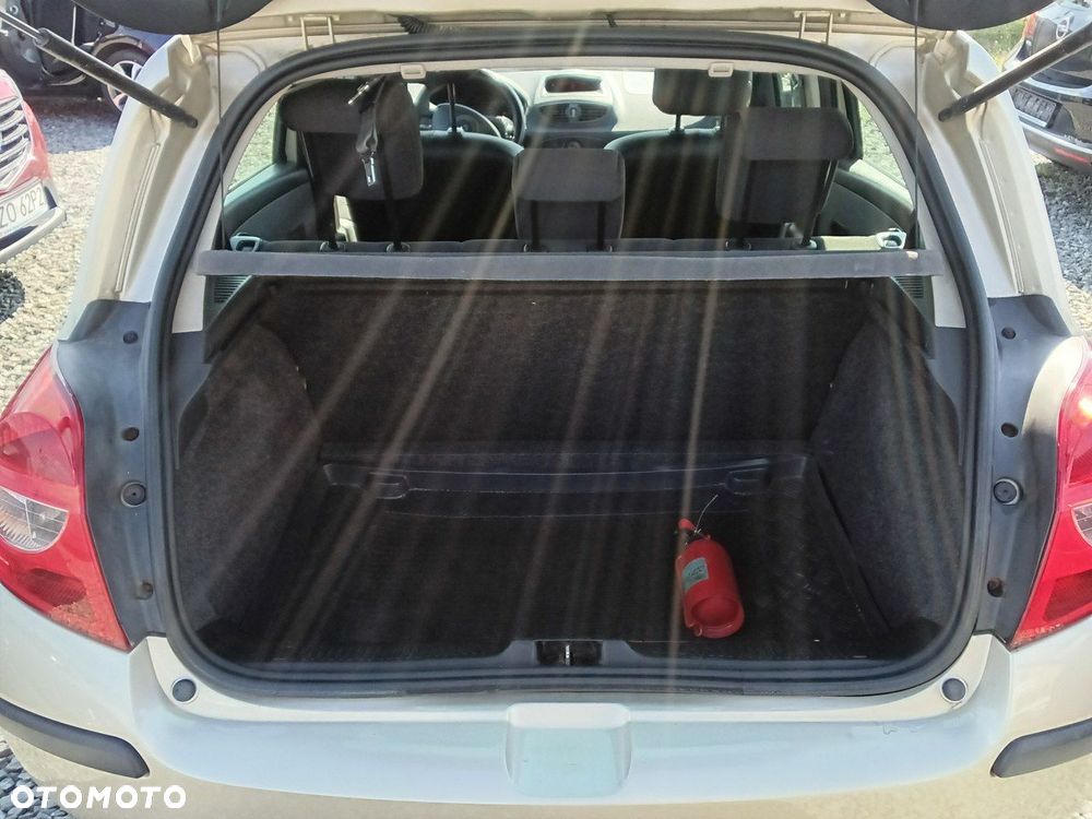 Renault Clio - 7
