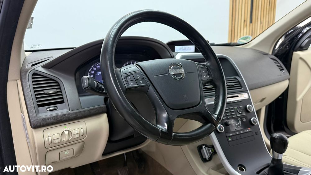Volvo XC 60 D4 Kinetic - 23