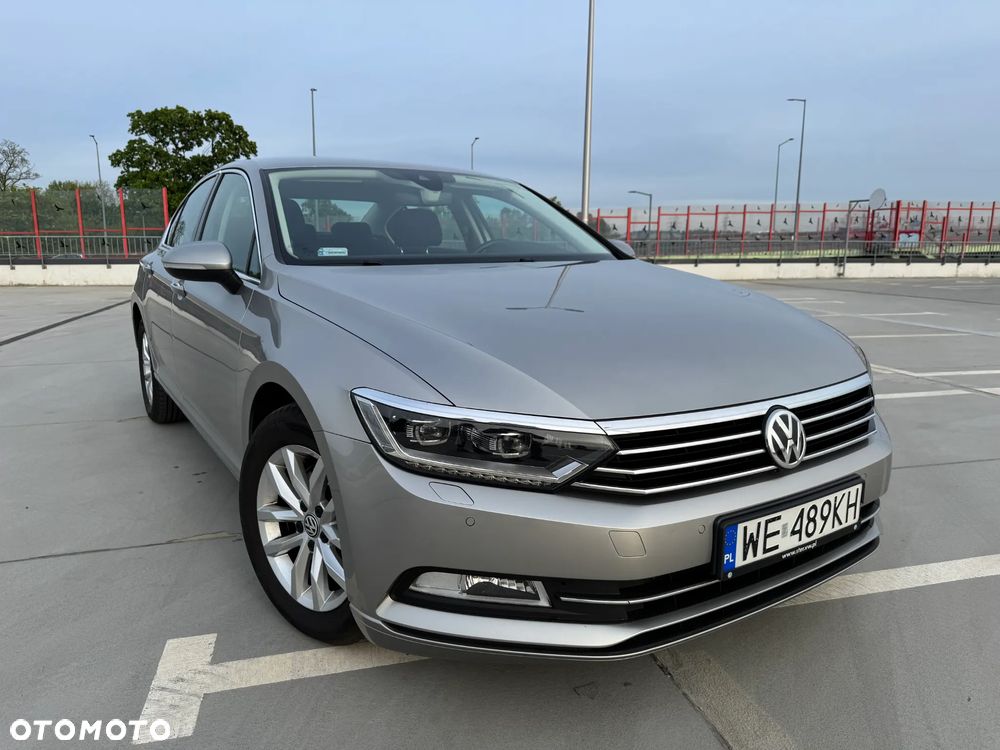Volkswagen Passat 1.8 TSI BMT Comfortline - 4