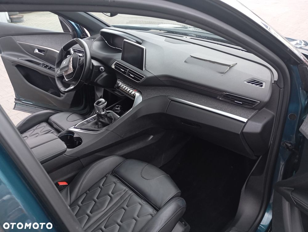 Peugeot 5008 - 15