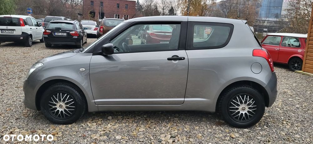 Suzuki Swift 1.3 Club - 37