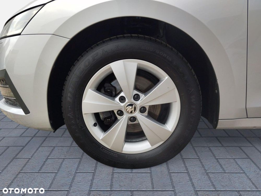 Skoda Octavia 2.0 TDI DSG Style - 36