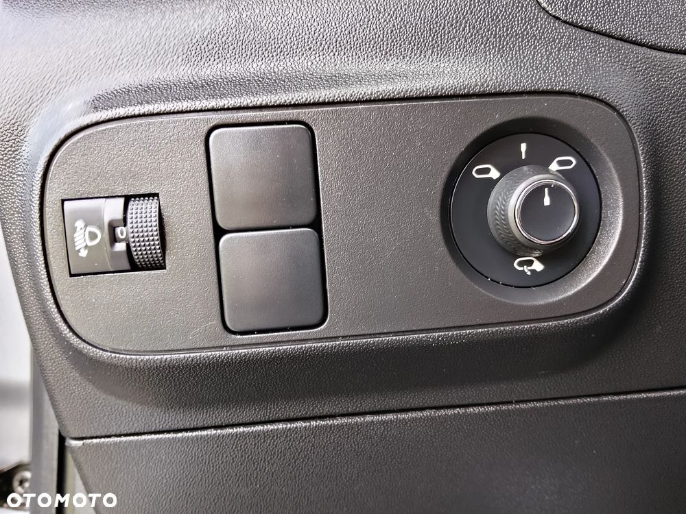 Citroën C3 1.2 PureTech Shine - 28