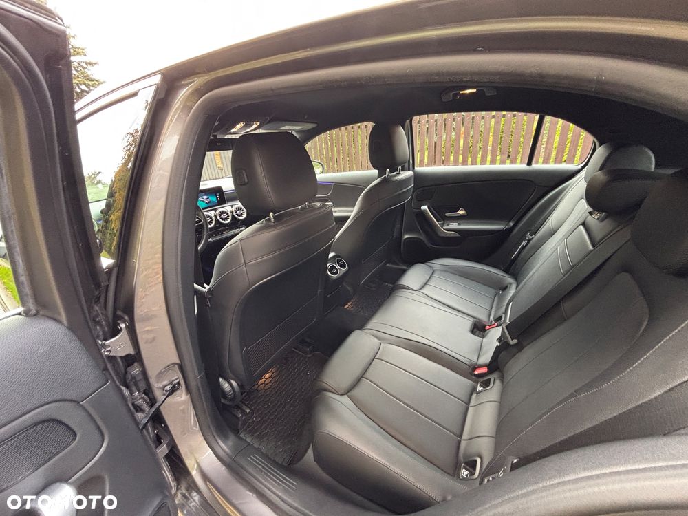 Mercedes-Benz Klasa A 180 d 7G-DCT Progressive - 17