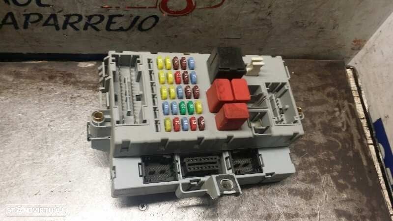 CAIXA RELÉS / FUSÍVEIS FIAT CROMA 2005 -46846746 - 4