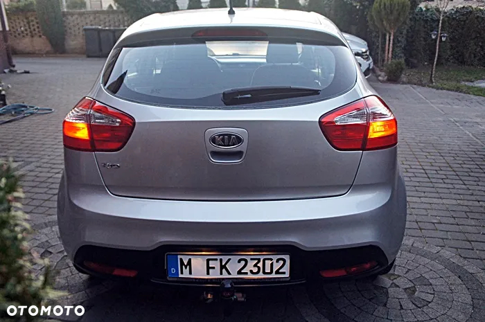 Kia Rio 1.2 Attract - 20