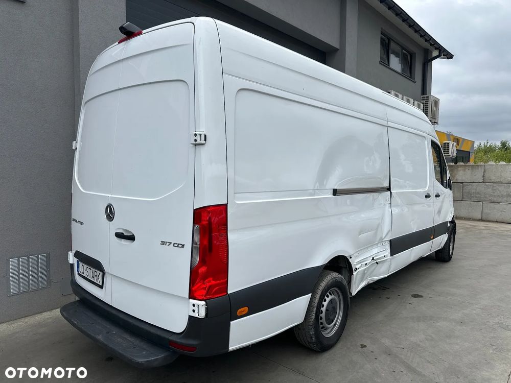 Mercedes-Benz SPRINTER - 4