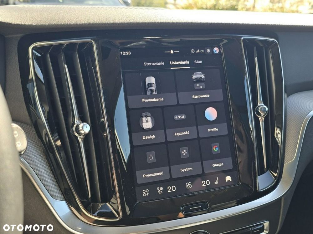 Volvo V60 B4 B Plus Dark - 27
