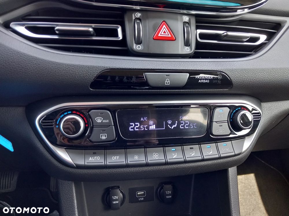 Hyundai i30 1.5 T-GDI 48V Smart DCT - 17