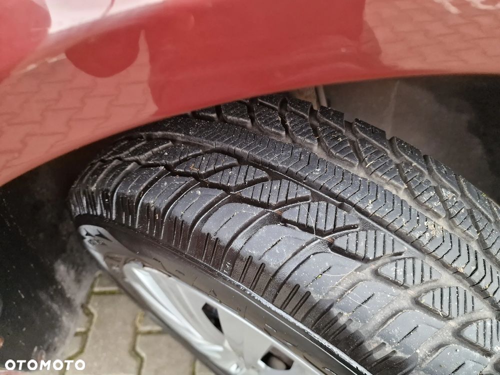 Volkswagen Caddy Comfortline - 29