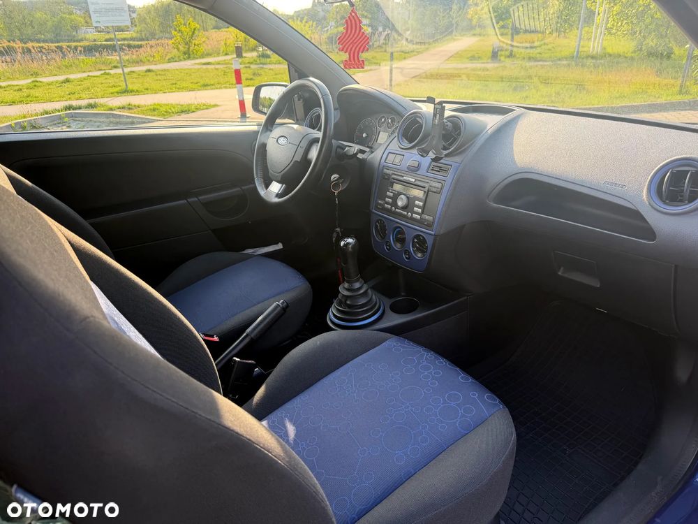 Ford Fiesta - 17