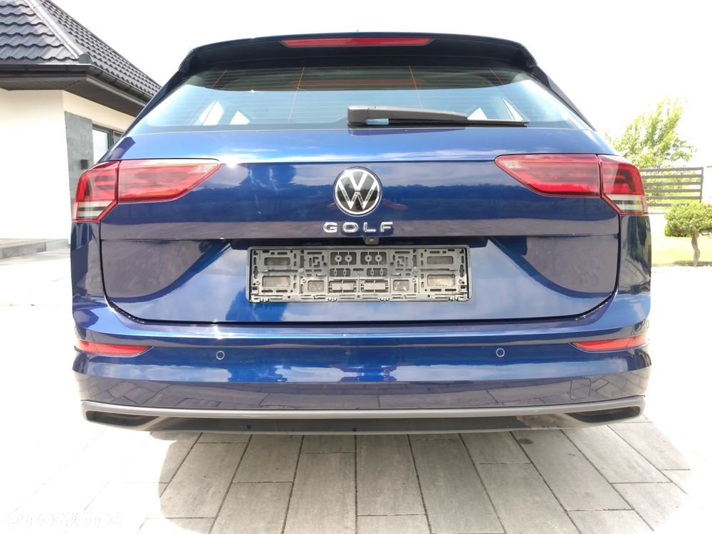 Volkswagen Golf VIII 2.0 TDI - 8
