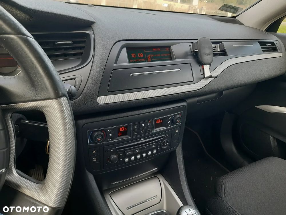 Citroën C5 2.0 16V Confort - 8