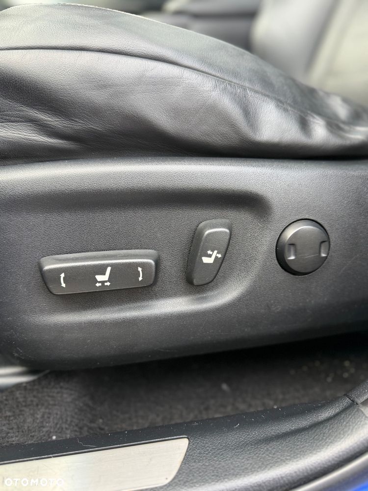 Lexus NX 300h F Sport AWD - 25