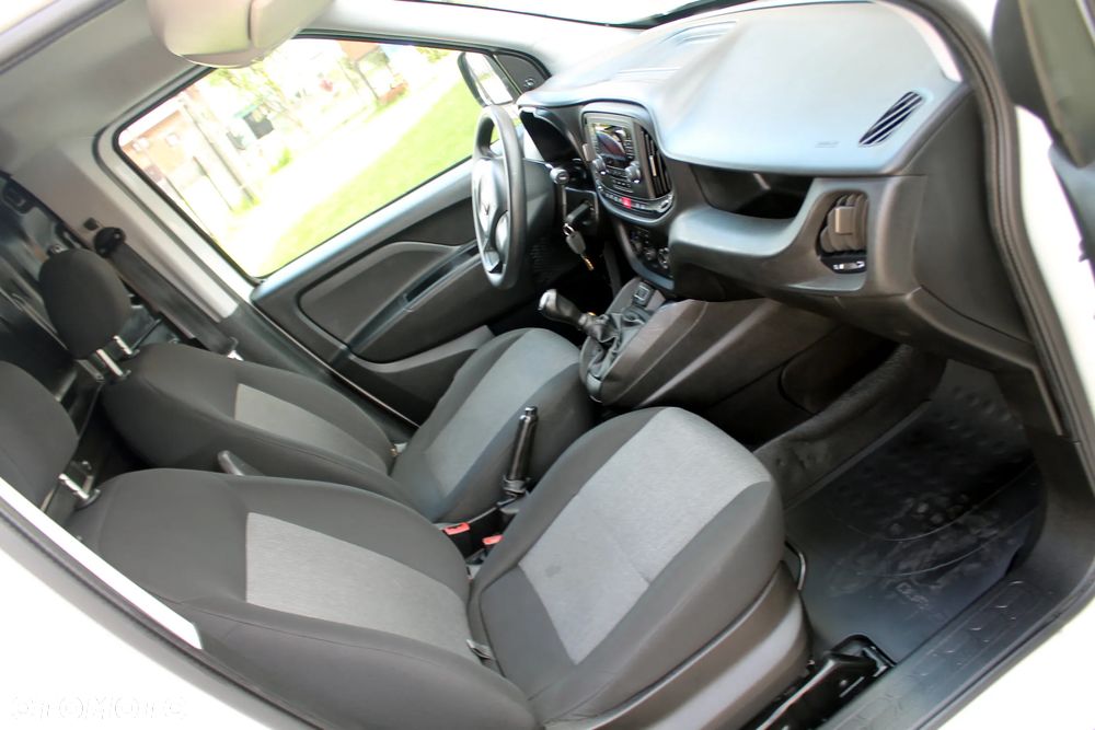 Fiat DOBLO KLIMA BEZWYPADKOWY 80 TYS KM - 10