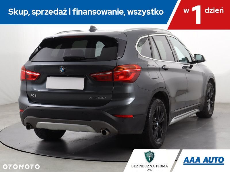 BMW X1 - 6