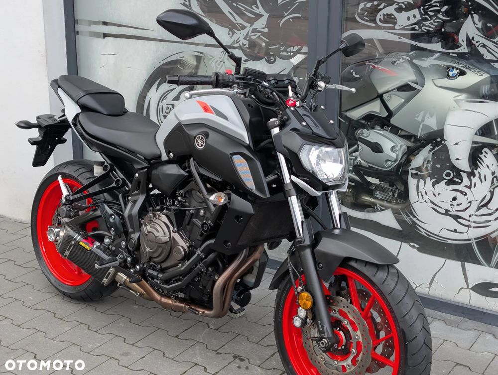 Yamaha MT - 17