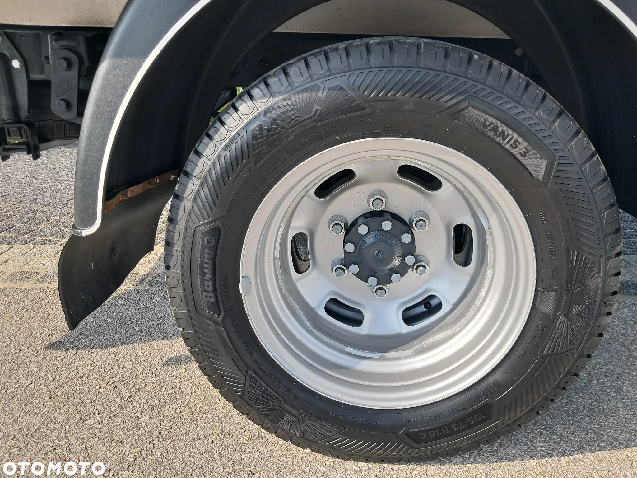 Iveco Daily 35C18 Furgon MAX   Salon Polska - 29