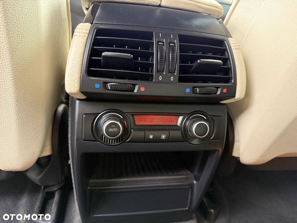 BMW X6 M50d - 34