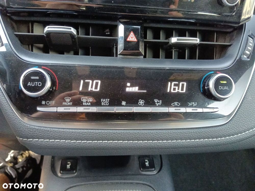 Toyota Corolla 1.8 Hybrid Comfort - 20