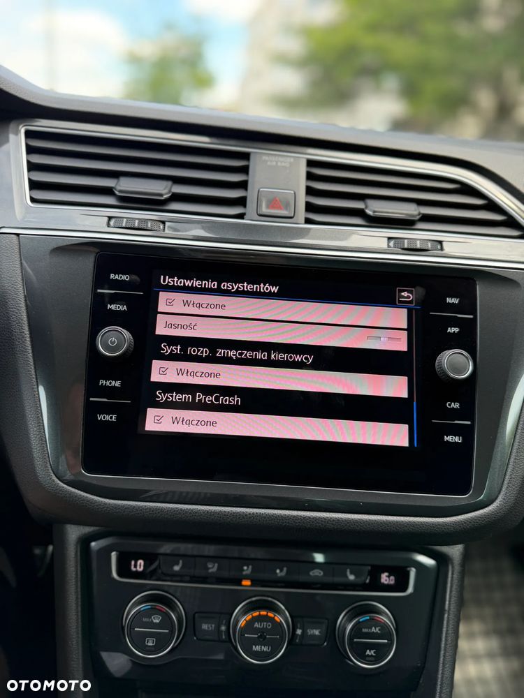Volkswagen Tiguan 2.0 TDI SCR DSG R-Line - 25