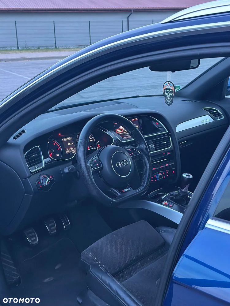 Audi A4 Avant 2.0 TDI clean diesel Quattro - 11