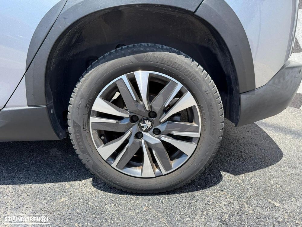 Peugeot 2008 1.2 PureTech Allure EAT6 - 8