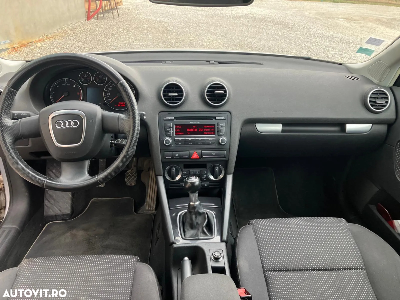 Audi A3 2.0 TDI Sportback DPF Ambiente - 11
