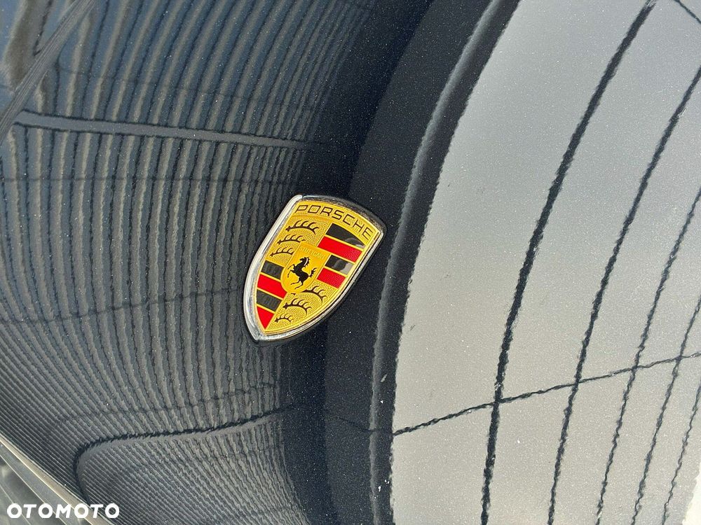 Porsche Macan - 33