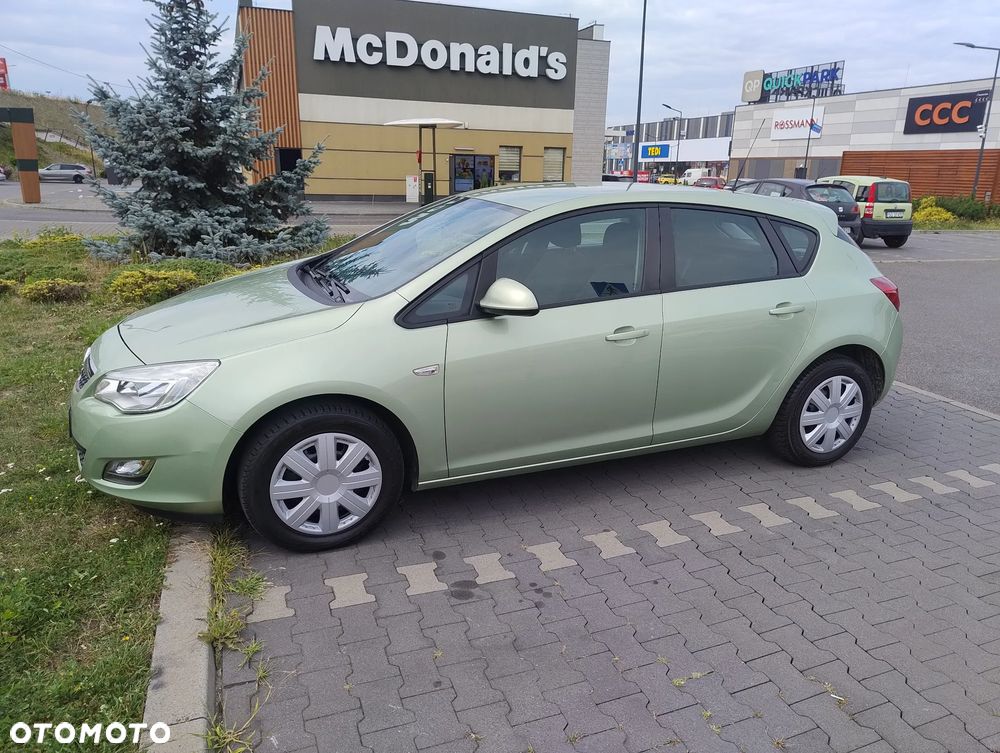 Opel Astra 1.4 Innovation - 2