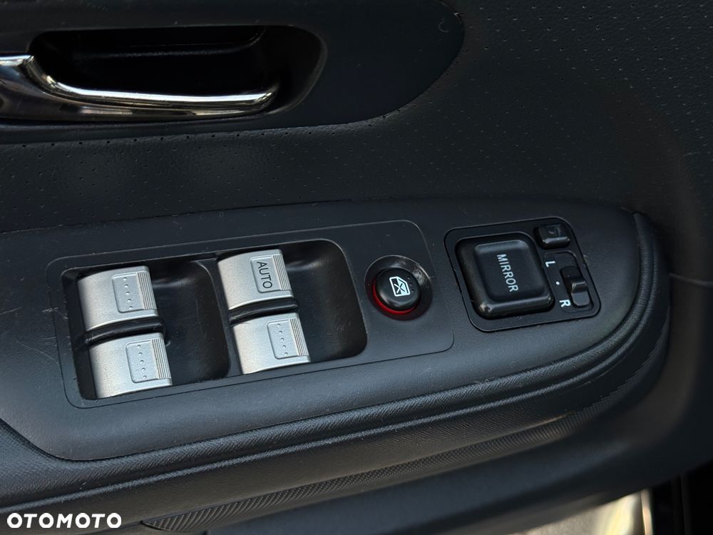 Honda CR-V 2.0i Executive - 24