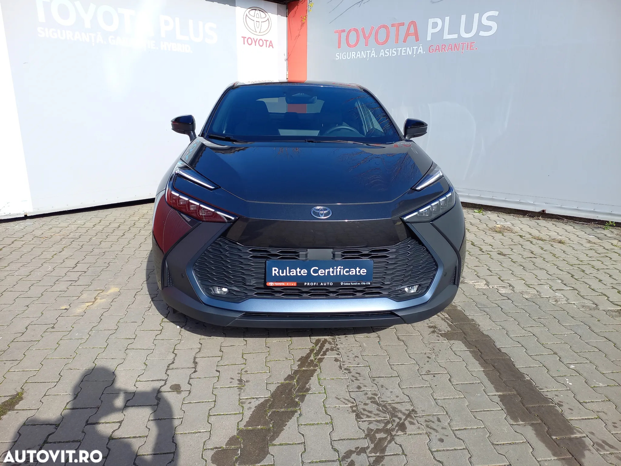 Toyota C-HR 1.8 HEV 140 CP 4x2 CVT Dynamic - 2
