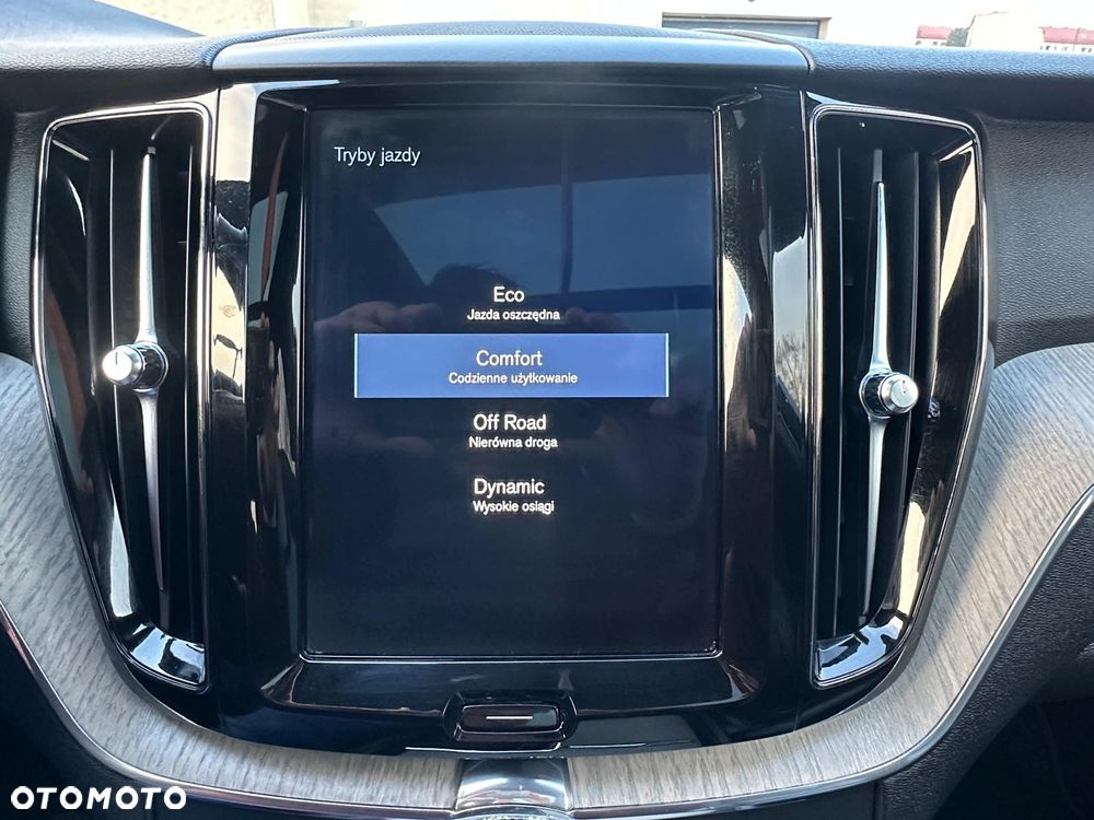 Volvo XC 60 D4 AWD Geartronic Inscription - 35