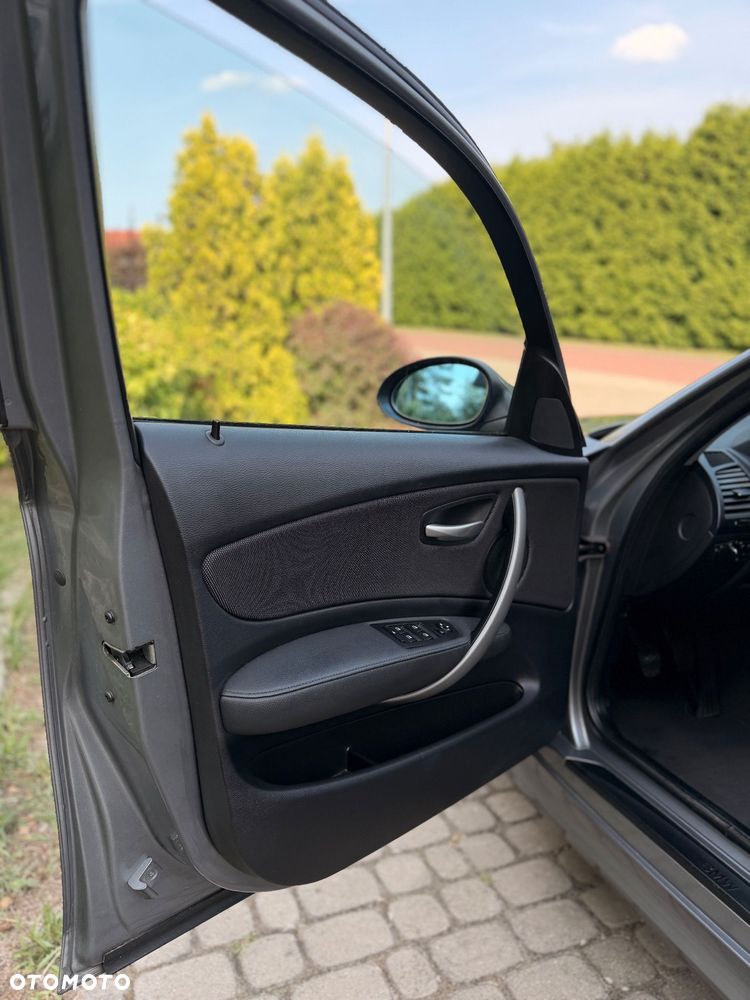 BMW Seria 1 118i Edition Sport - 23