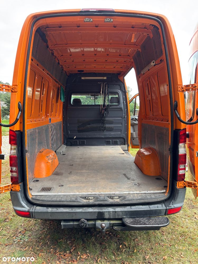 Mercedes-Benz Sprinter - 1