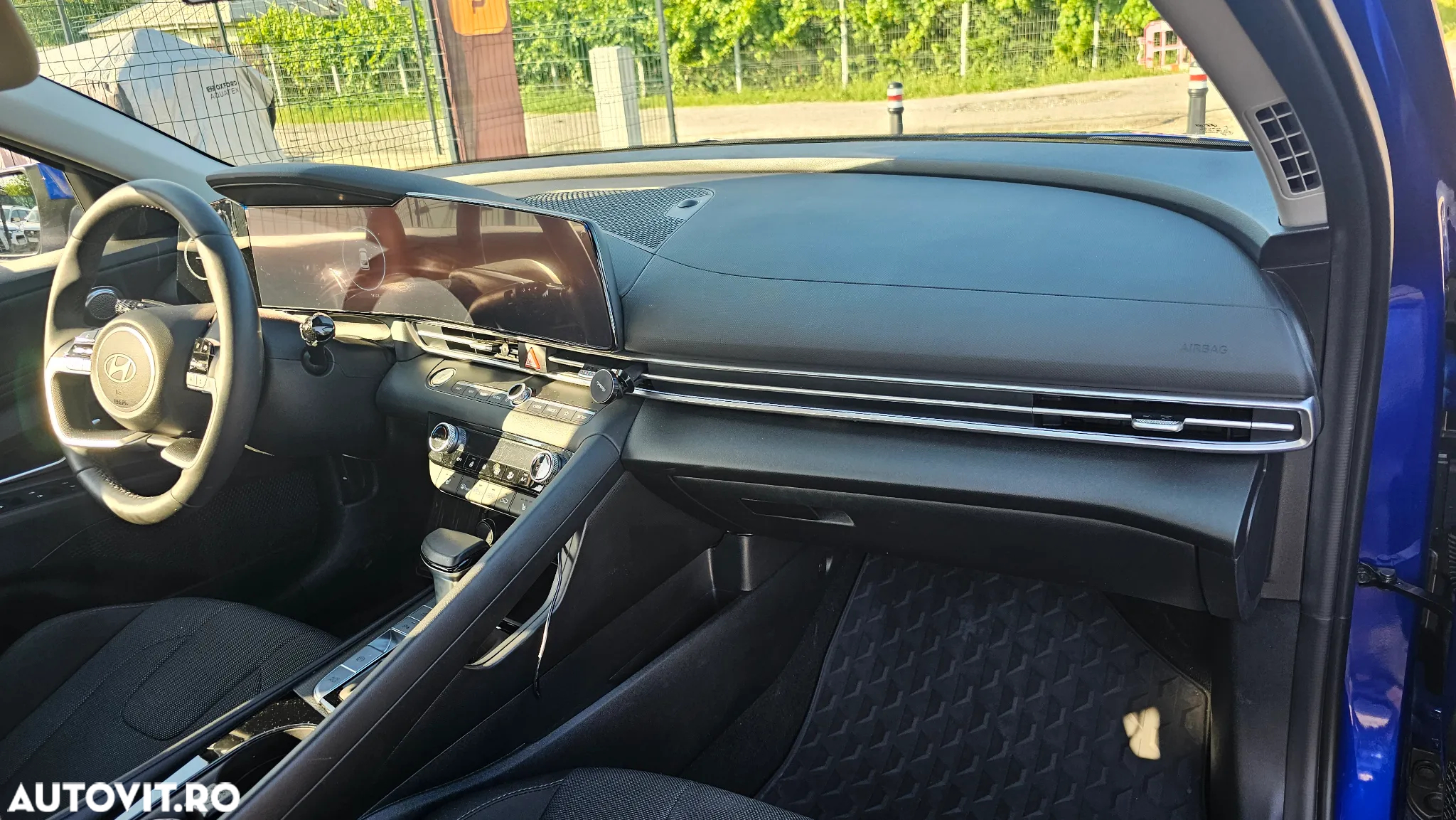 Hyundai Elantra 1.6 l 123 CP CVT Highway - 19