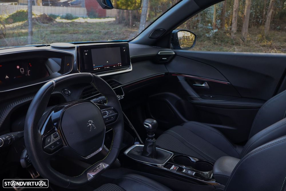 Peugeot 2008 - 17