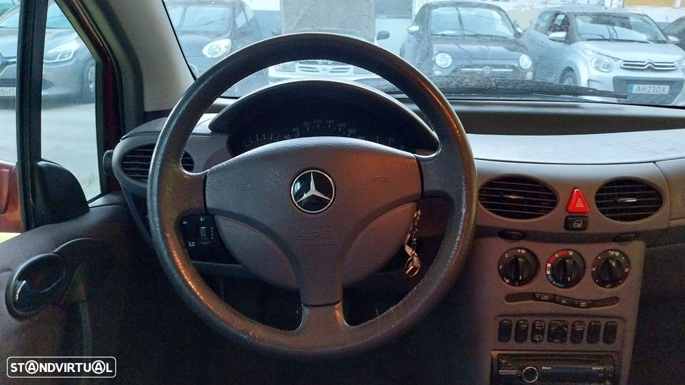 Mercedes-Benz A 140 Classic + - 16