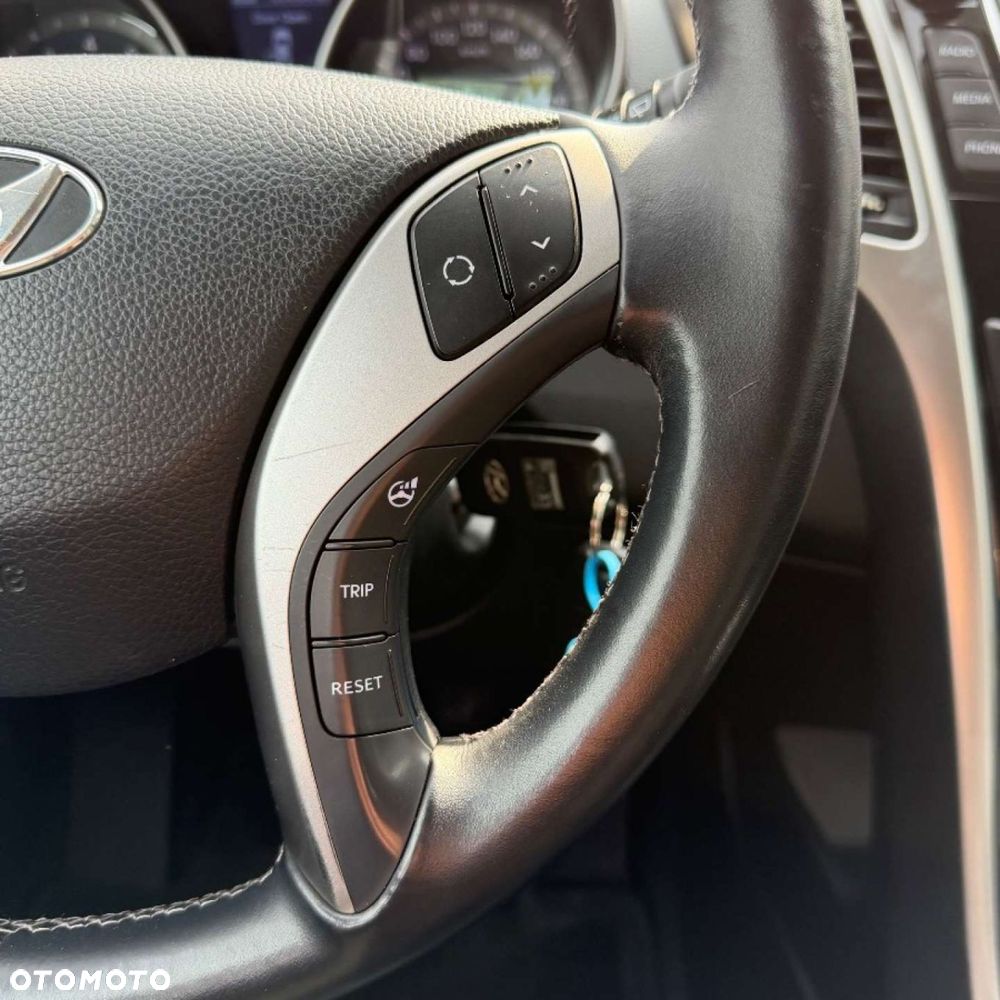 Hyundai i30 - 21