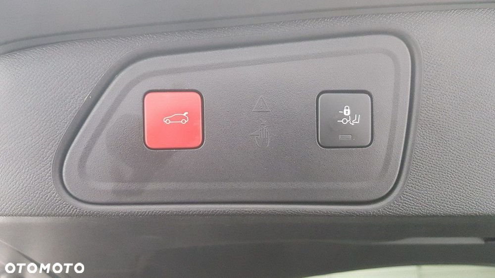 Peugeot 3008 1.5 BlueHDi Allure Pack S&S EAT8 - 18