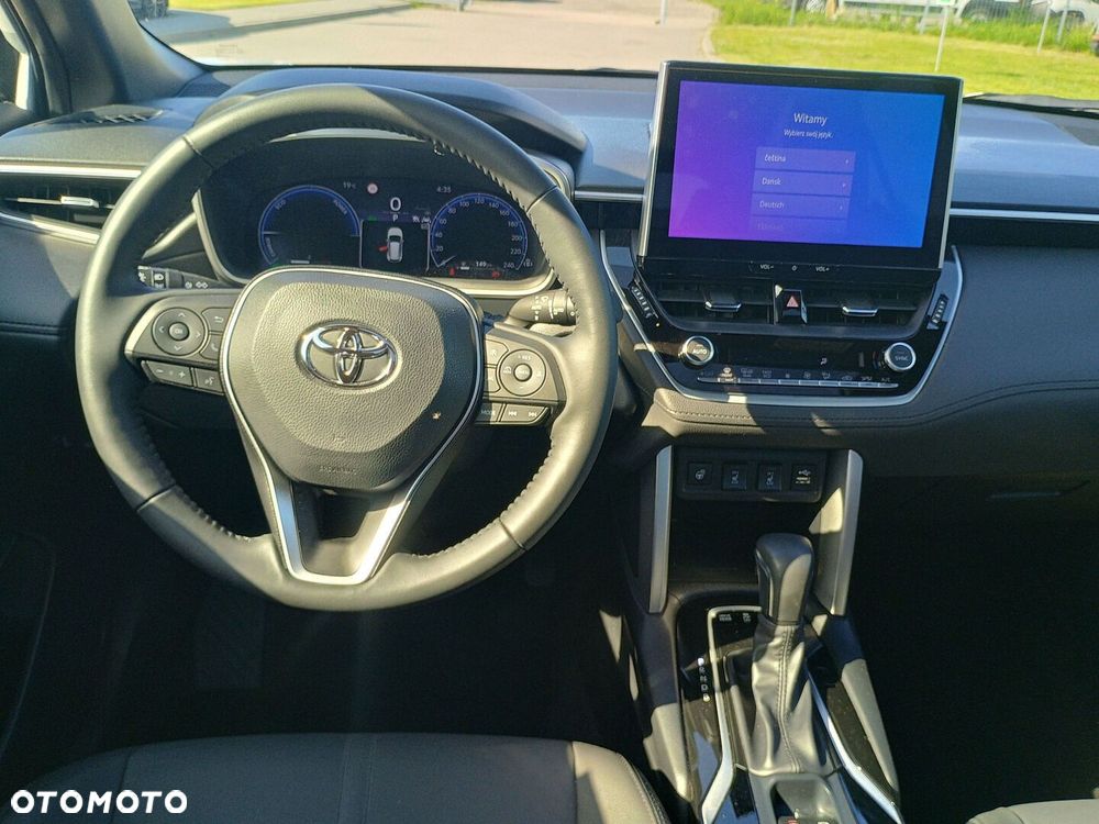 Toyota Corolla Cross 2.0 Hybrid Executive AWD - 16