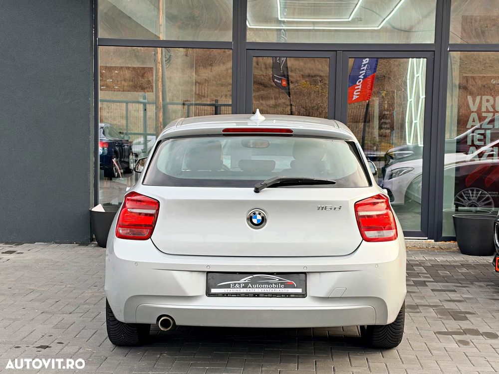 BMW Seria 1 116d DPF - 12