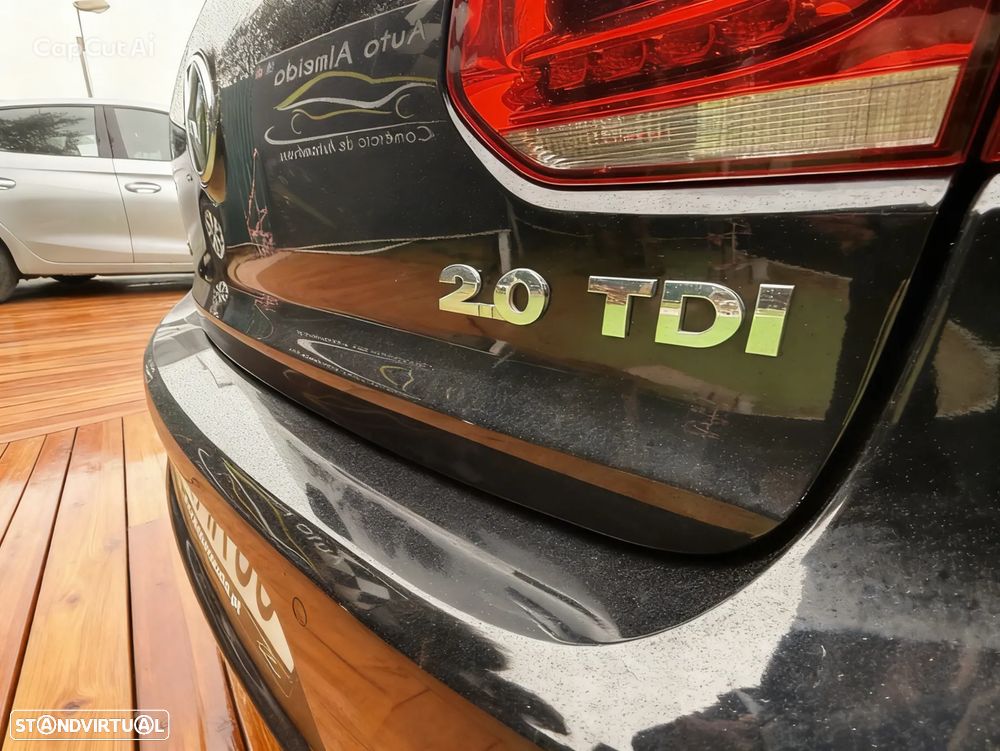 VW Golf 2.0 TDI Highline DSG - 6