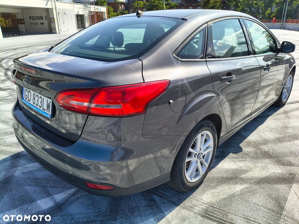 Ford Focus 1.6 Trend - 14