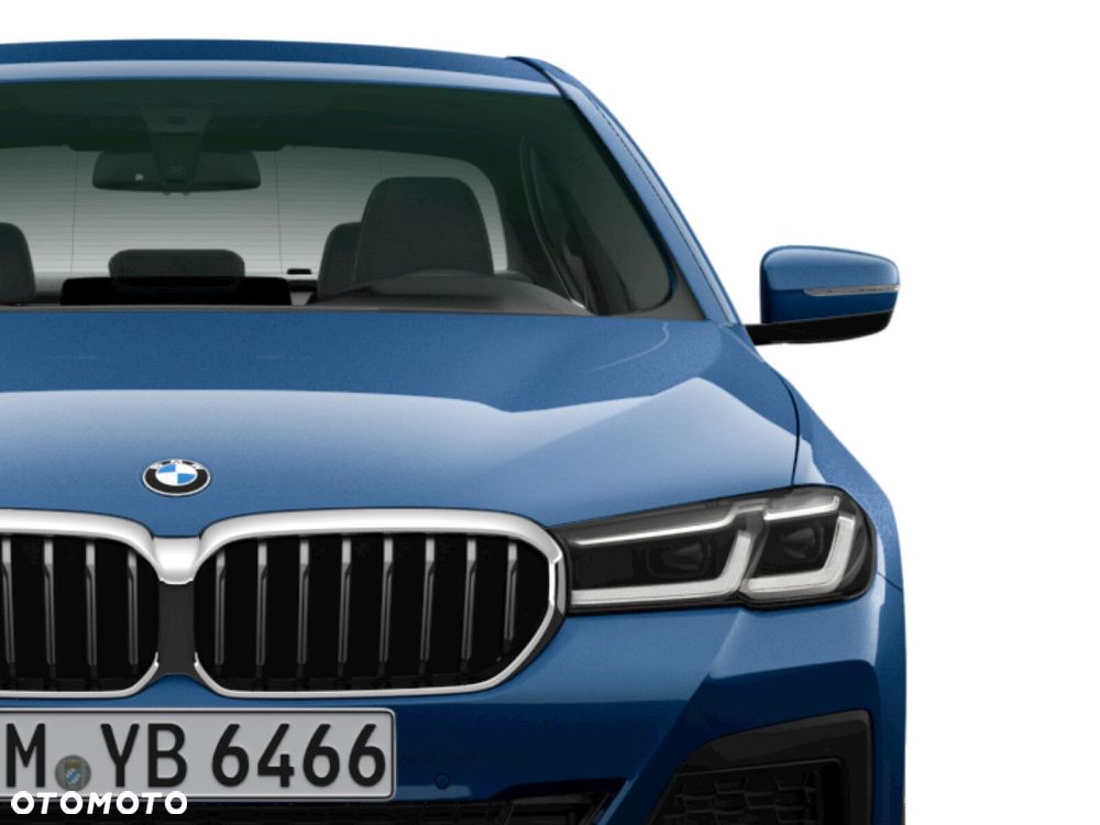 BMW Seria 5 520d xDrive MHEV M Sport sport - 5
