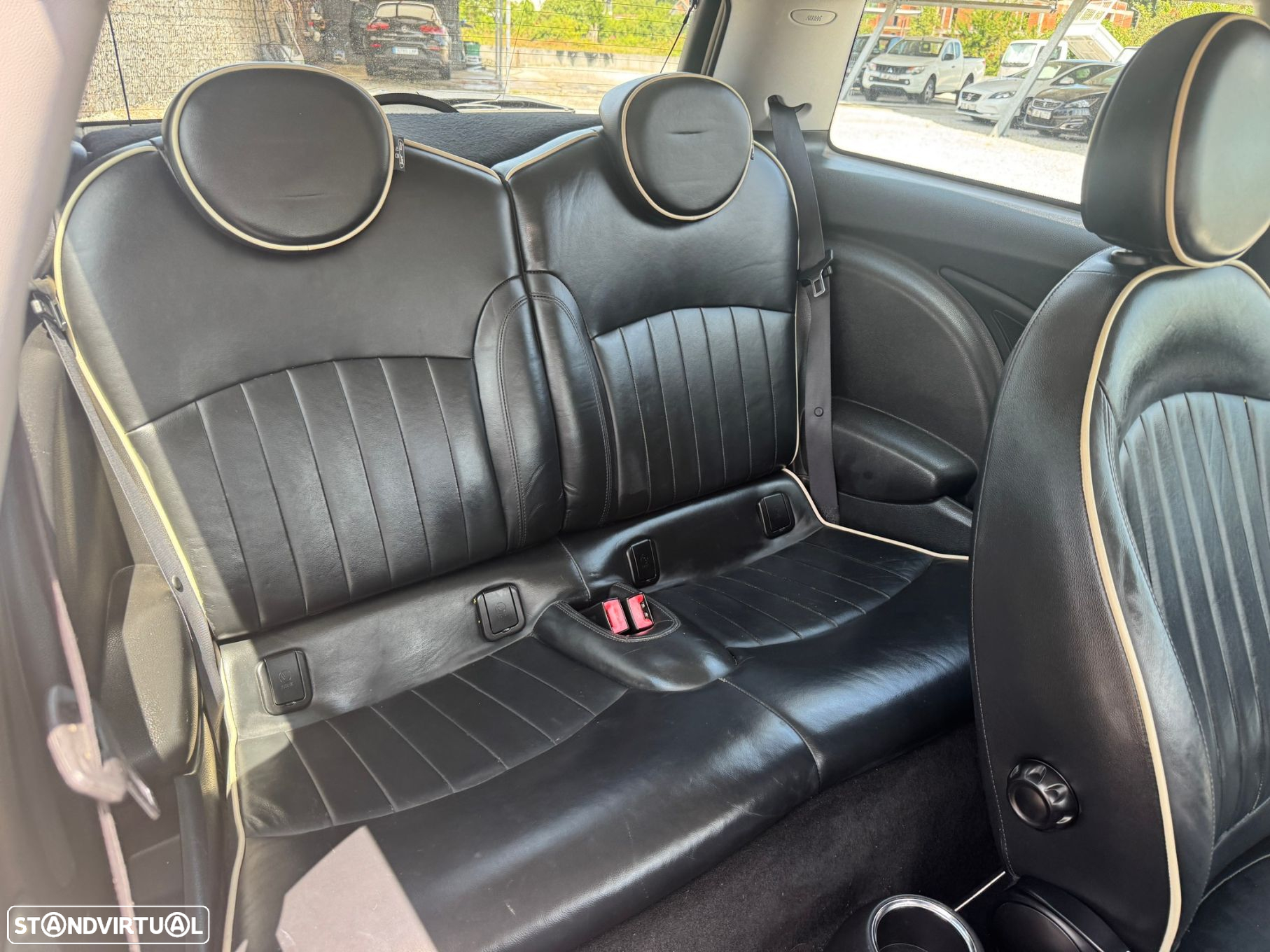 MINI 3 Portas Cooper D - 13