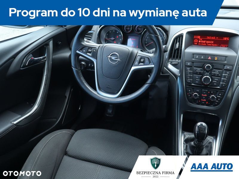 Opel Astra - 9