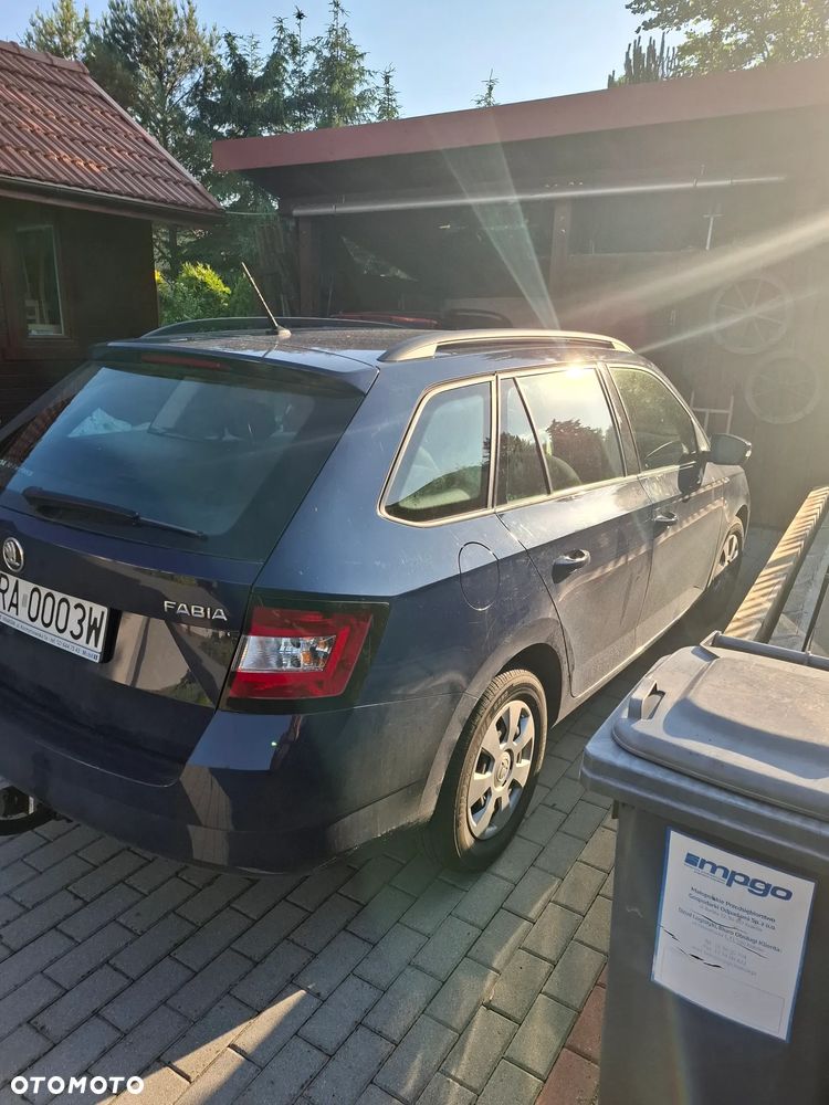 Skoda Fabia 1.0 TSI Active - 9