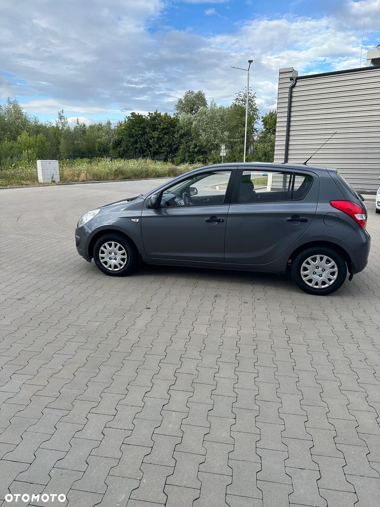 Hyundai i20 - 10