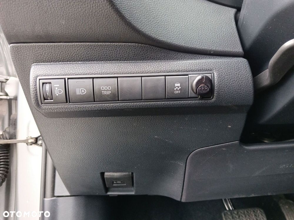 Toyota Corolla 1.8 Hybrid Comfort - 18